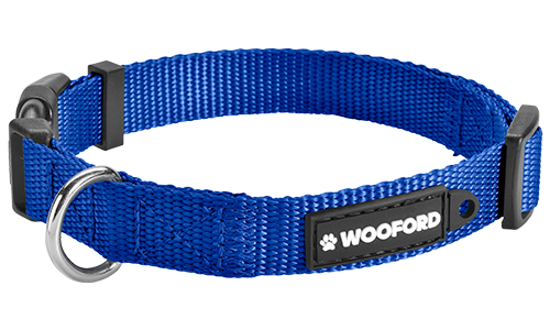 Blauwe verstelbare hondenhalsband, stevige zilveren D-ring om hondenpenning te bevestigen, comfortabel en duurzaam nylon.
