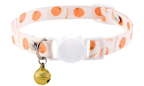 Breakaway kattenhalsband met oranje ontwerp, verstelbaar en lichtgewicht voor comfort, met witte gesp en gouden bel.
