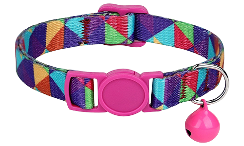 Kleurrijk geometrisch patroon breakaway kattenhalsband, verstelbaar en lichtgewicht, met bijpassende roze gesp en bel.