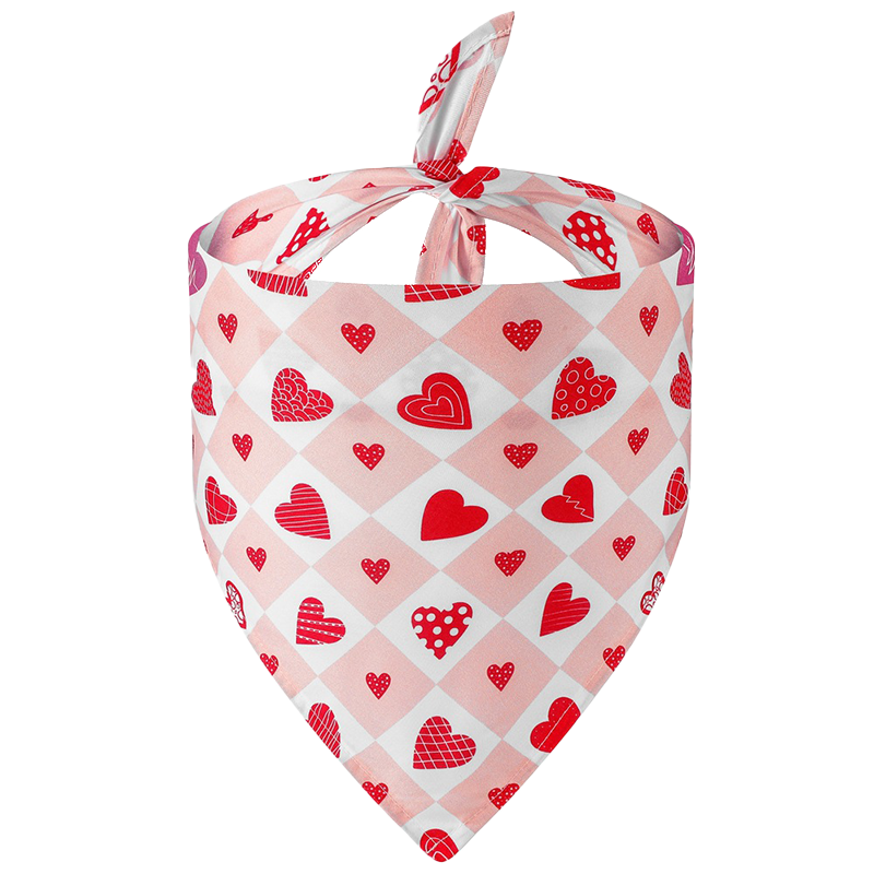 Bedrukte Hart Hondenbandana Gedrukt hart hondenbandana voor honden, roze en witte ruitontwerp met rode hartpatronen, perfect voor Valentijnsdag.