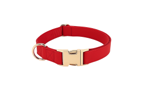 Rood hondenharnas kit met bijpassende halsband en riem, lichtgewicht, duurzaam, modeaccessoire.