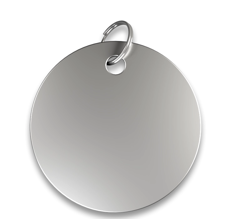 Gegraveerde Hondenpenning Rond Zilveren ronde hondenpenning met gladde afwerking, zilveren ring, personaliseerbaar met gegraveerde hondennaam.